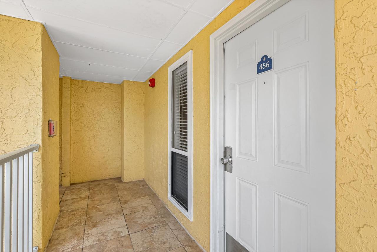 Wake Up To The Ocean Breeze - Enjoy Amazing Views Villa Tampa Exterior photo